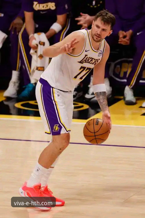 东契奇43分火力全开，湖人客场力克步行者：一场进攻盛宴的全面解析